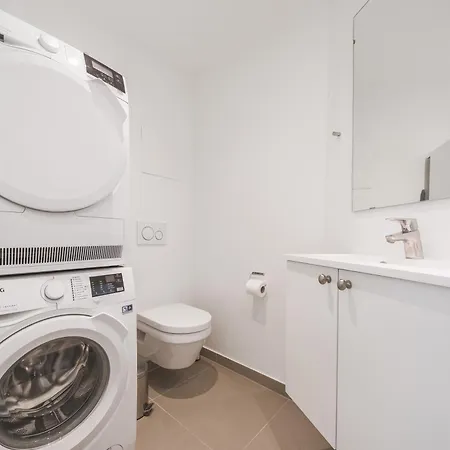 1-bed In Quiet Residential Area *